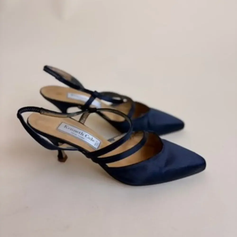 Kenneth Cole Navy Satin Kitten Heels - Pointed Toe, Slingback, Size 7.5